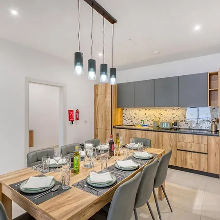Appartement Spacious & Cozy 4-bedroom In Jell1-2 Sliema