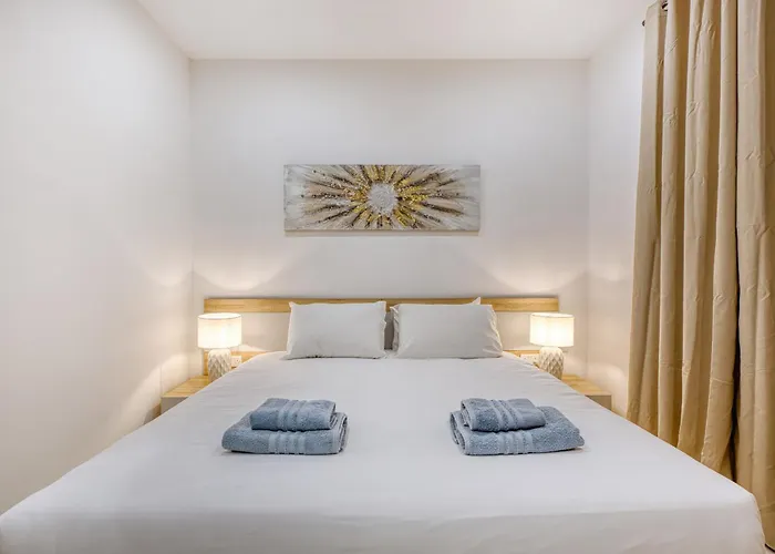 Spacious & Cozy 4-bedroom In Jell1-2 Apartment Sliema